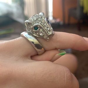 Dimond incrusted cheetah ring